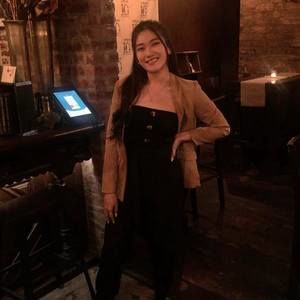 Meet your Posher, Yvette